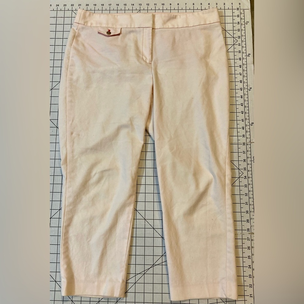 LOFT Ann Taylor Women’s Size 14 Light Pink‎ Julie Capri Pants